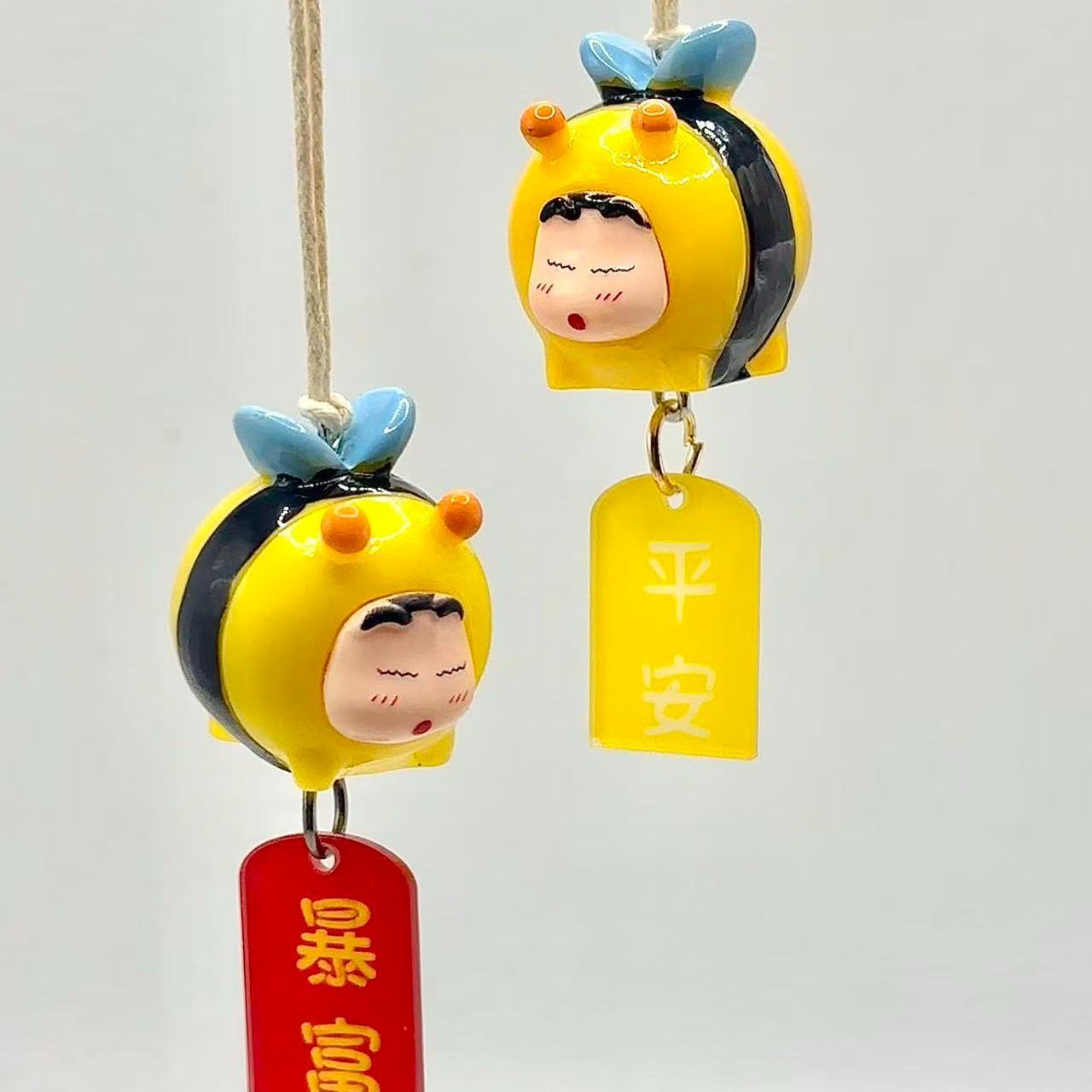 Crayon Shin-chan Bienen-Cospla – Decorative Mirror Bewertung und Preis